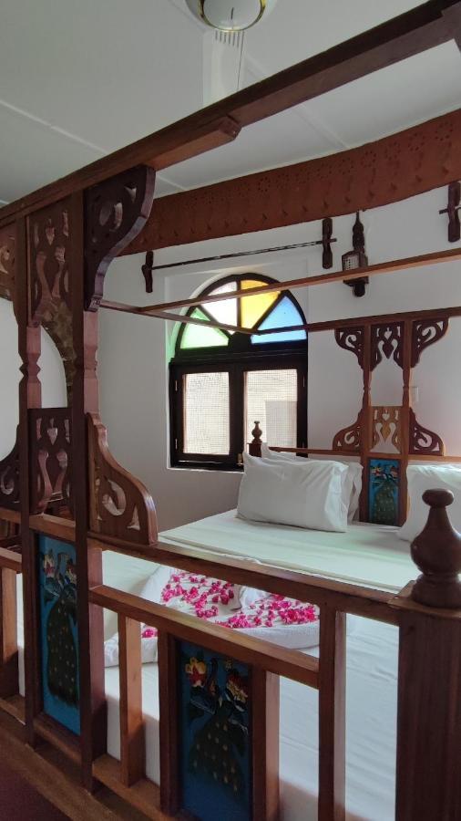 Warere Town House By Zanzibar Gem Hotel Exterior photo